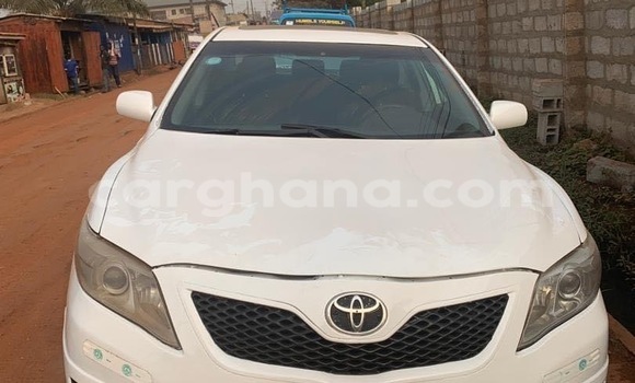 Buy Used Toyota Camry White Car in Accra in Greater Accra Buy Used Toyota Camry White Car in Accra in Greater Accra