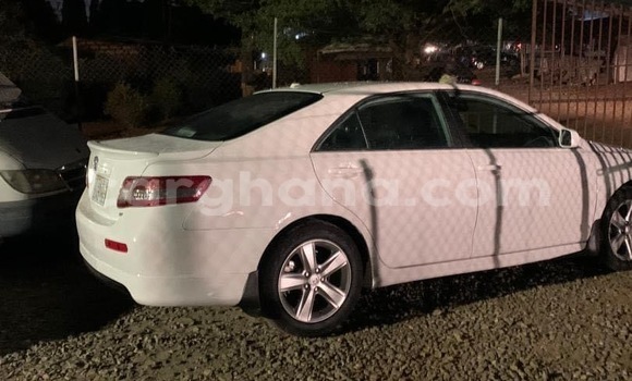 Buy Used Toyota Camry White Car in Accra in Greater Accra Buy Used Toyota Camry White Car in Accra in Greater Accra