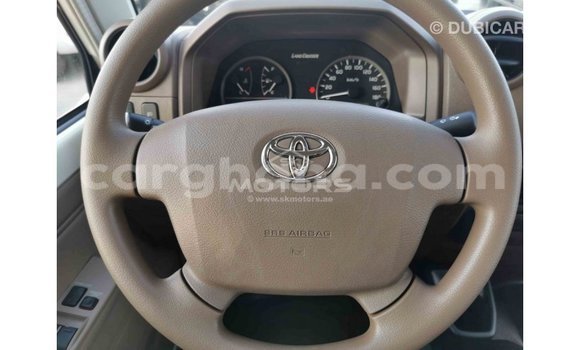 Ra Imported Toyota Land Cruiser funfun Ọkọ̀ in Import - Dubai ni Ashanti Ra Imported Toyota Land Cruiser funfun Ọkọ̀ in Import - Dubai ni Ashanti