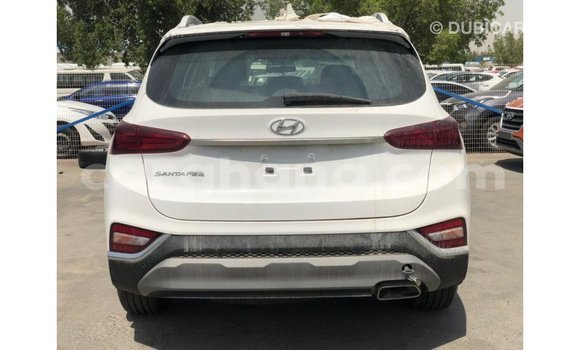 Buy Import Hyundai Santa Fe White Car in Import - Dubai in Ashanti Buy Import Hyundai Santa Fe White Car in Import - Dubai in Ashanti