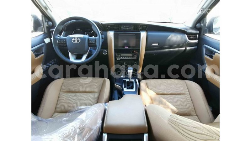 Big with watermark toyota fortuner ashanti import dubai 21762