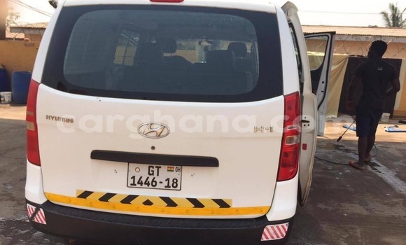 Buy Used Hyundai H1 White Car in Accra in Greater Accra Buy Used Hyundai H1 White Car in Accra in Greater Accra
