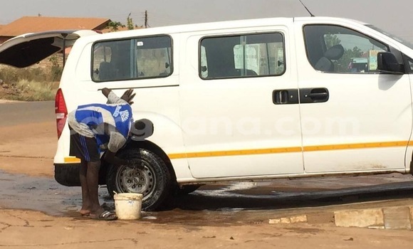 Buy Used Hyundai H1 White Car in Accra in Greater Accra Buy Used Hyundai H1 White Car in Accra in Greater Accra