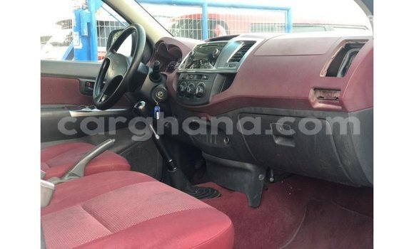 Sayi Imported Toyota Hilux White Mota in Import - Dubai a Ashanti Sayi Imported Toyota Hilux White Mota in Import - Dubai a Ashanti