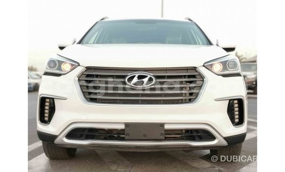 Sayi Imported Hyundai Santa Fe White Mota in Import - Dubai a Ashanti Sayi Imported Hyundai Santa Fe White Mota in Import - Dubai a Ashanti