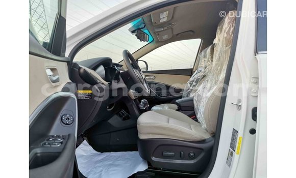 Sayi Imported Hyundai Santa Fe White Mota in Import - Dubai a Ashanti Sayi Imported Hyundai Santa Fe White Mota in Import - Dubai a Ashanti