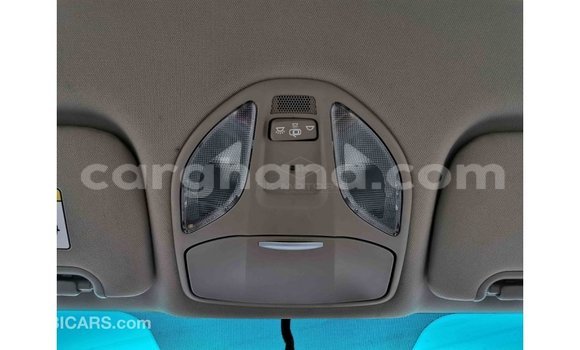 Sayi Imported Hyundai Santa Fe White Mota in Import - Dubai a Ashanti Sayi Imported Hyundai Santa Fe White Mota in Import - Dubai a Ashanti