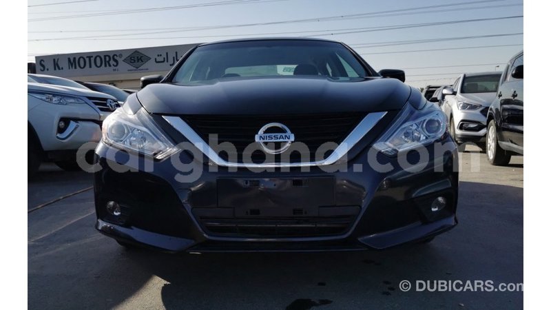 Big with watermark nissan altima ashanti import dubai 21804