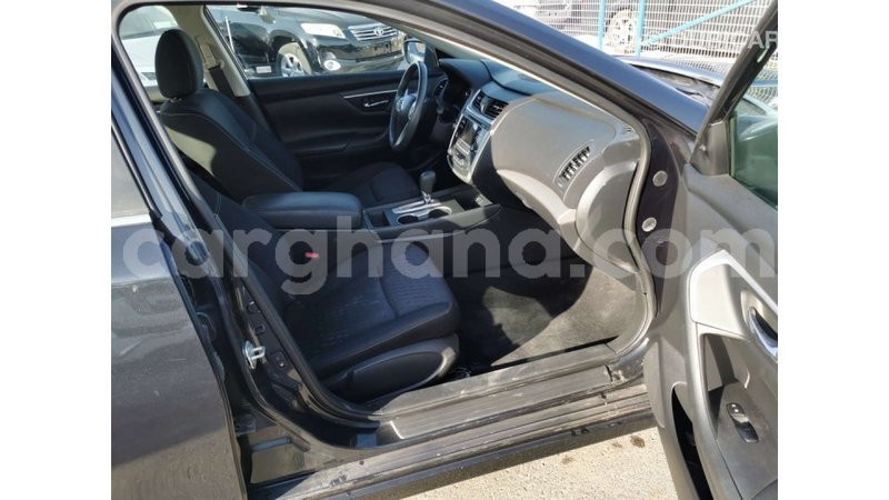 Big with watermark nissan altima ashanti import dubai 21804