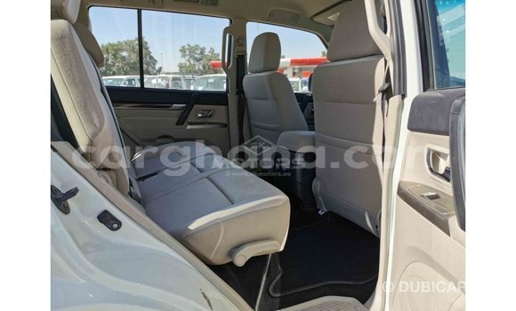 Sayi Imported Mitsubishi Pajero White Mota in Import - Dubai a Ashanti Sayi Imported Mitsubishi Pajero White Mota in Import - Dubai a Ashanti