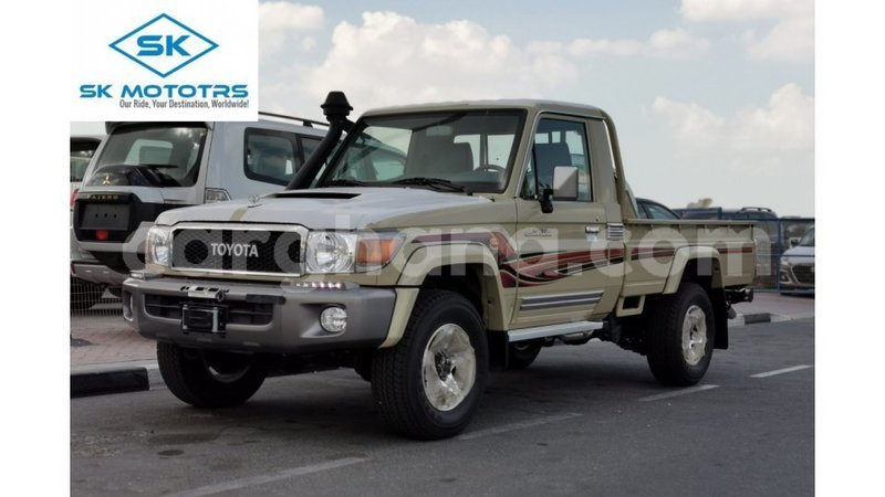 Big with watermark toyota land cruiser ashanti import dubai 21851