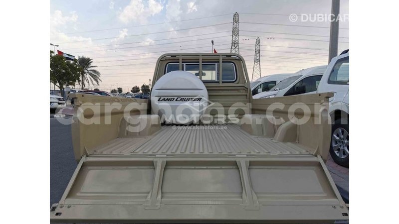 Big with watermark toyota land cruiser ashanti import dubai 21851