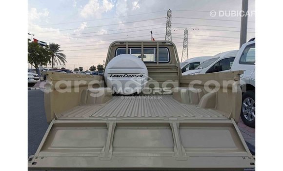 Sayi Imported Toyota Land Cruiser M Mota in Import - Dubai a Ashanti Sayi Imported Toyota Land Cruiser M Mota in Import - Dubai a Ashanti