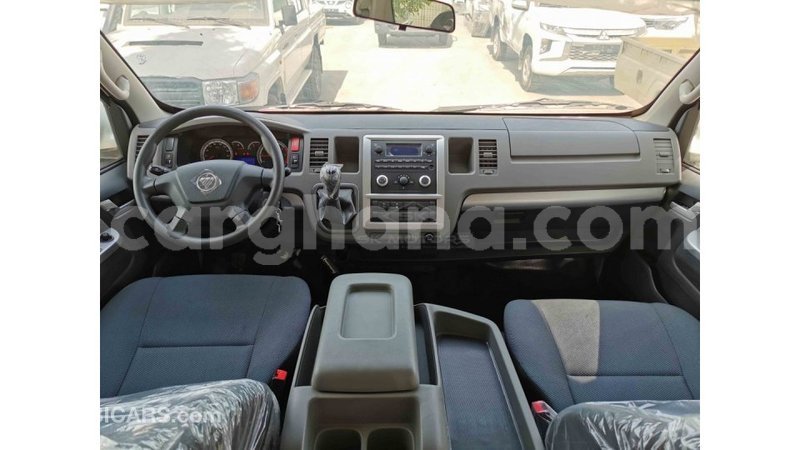 Big with watermark foton tunland ashanti import dubai 21855