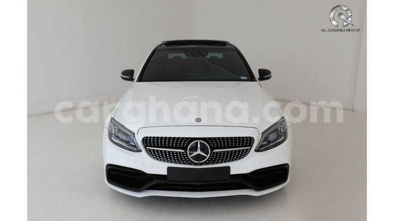 Big with watermark mercedes benz a200 ashanti import dubai 21874