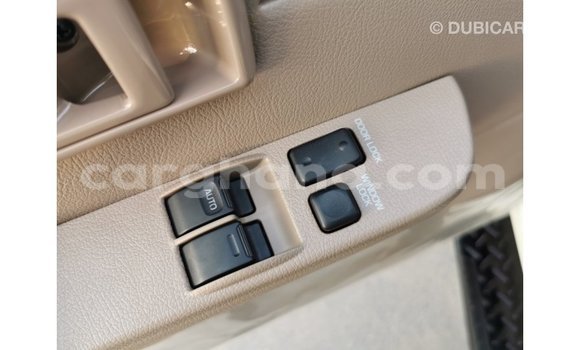 Ra Imported Toyota Land Cruiser funfun Ọkọ̀ in Import - Dubai ni Ashanti Ra Imported Toyota Land Cruiser funfun Ọkọ̀ in Import - Dubai ni Ashanti