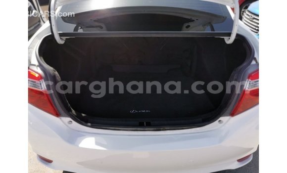 Ra Imported Toyota Yaris funfun Ọkọ̀ in Import - Dubai ni Ashanti Ra Imported Toyota Yaris funfun Ọkọ̀ in Import - Dubai ni Ashanti