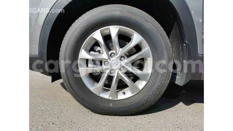 Big with watermark hyundai santa fe ashanti import dubai 21889