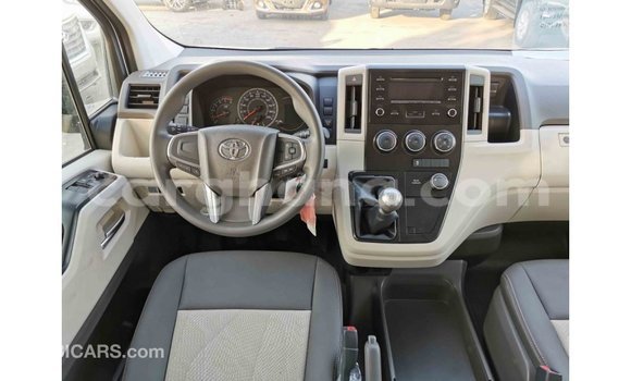 Ra Imported Toyota Hiace funfun Ọkọ̀ in Import - Dubai ni Ashanti Ra Imported Toyota Hiace funfun Ọkọ̀ in Import - Dubai ni Ashanti