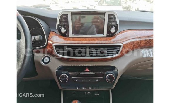 Sayi Imported Hyundai Tucson White Mota in Import - Dubai a Ashanti Sayi Imported Hyundai Tucson White Mota in Import - Dubai a Ashanti
