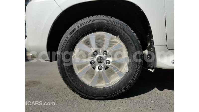 Big with watermark toyota land cruiser ashanti import dubai 21935