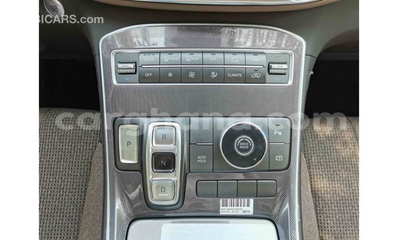 Sayi Imported Hyundai Santa Fe White Mota in Import - Dubai a Ashanti Sayi Imported Hyundai Santa Fe White Mota in Import - Dubai a Ashanti