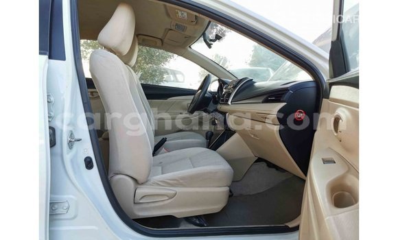 Sayi Imported Toyota Yaris White Mota in Import - Dubai a Ashanti Sayi Imported Toyota Yaris White Mota in Import - Dubai a Ashanti