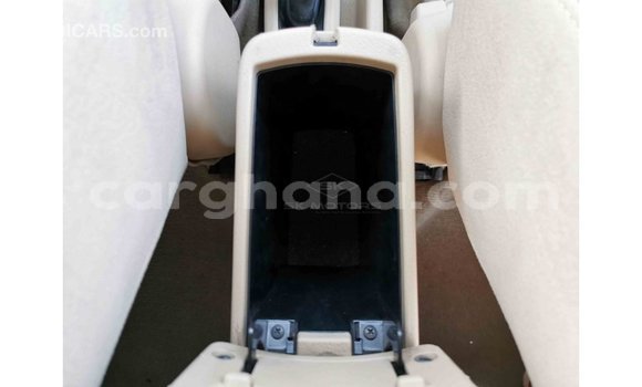 Sayi Imported Toyota Yaris White Mota in Import - Dubai a Ashanti Sayi Imported Toyota Yaris White Mota in Import - Dubai a Ashanti