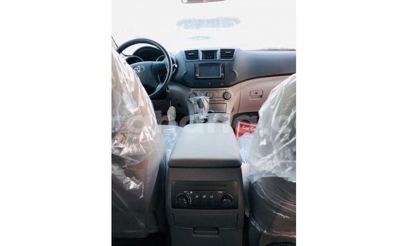 Buy Import Toyota Highlander Other Car in Import - Dubai in Ashanti Buy Import Toyota Highlander Other Car in Import - Dubai in Ashanti