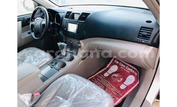 Buy Import Toyota Highlander Other Car in Import - Dubai in Ashanti Buy Import Toyota Highlander Other Car in Import - Dubai in Ashanti