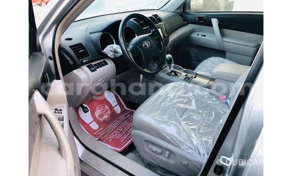 Buy Import Toyota Highlander Other Car in Import - Dubai in Ashanti Buy Import Toyota Highlander Other Car in Import - Dubai in Ashanti