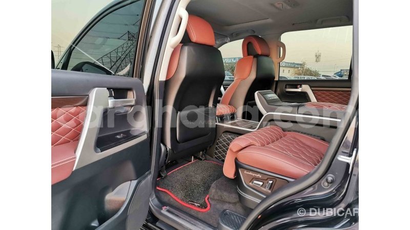 Big with watermark toyota land cruiser ashanti import dubai 22005