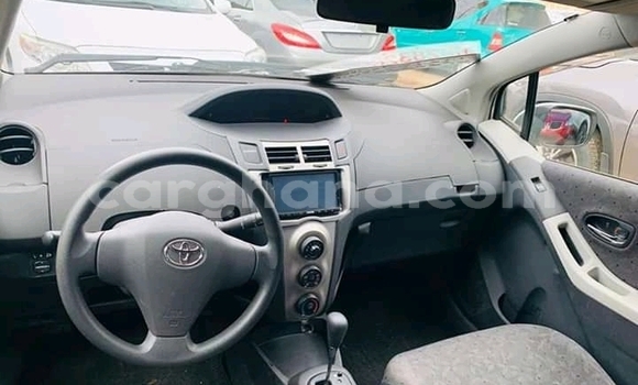 Buy Used Toyota Yaris White Car in Accra in Greater Accra Buy Used Toyota Yaris White Car in Accra in Greater Accra