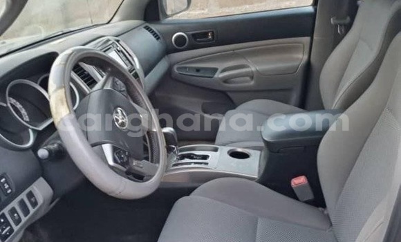 Sayi Na hannu Toyota Tacoma Black Mota in Accra a Greater Accra Sayi Na hannu Toyota Tacoma Black Mota in Accra a Greater Accra