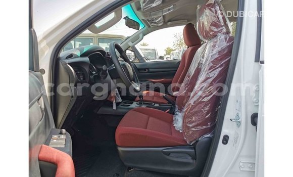 Buy Import Toyota Hilux White Car in Import - Dubai in Ashanti Buy Import Toyota Hilux White Car in Import - Dubai in Ashanti