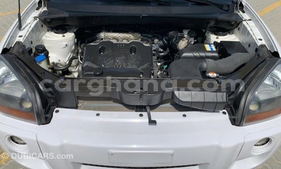 Buy Import Hyundai Tucson White Car in Import - Dubai in Ashanti Buy Import Hyundai Tucson White Car in Import - Dubai in Ashanti