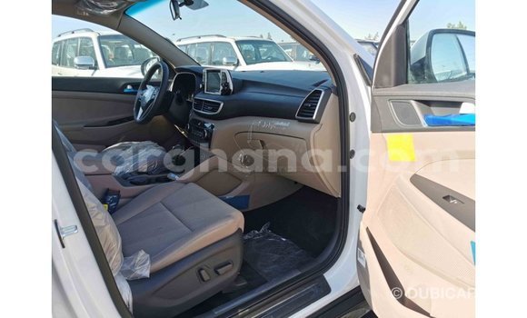 Sayi Imported Hyundai Tucson White Mota in Import - Dubai a Ashanti Sayi Imported Hyundai Tucson White Mota in Import - Dubai a Ashanti