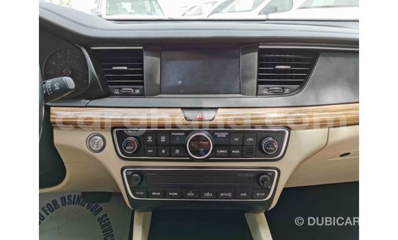 Sayi Imported Kia Cadenza White Mota in Import - Dubai a Ashanti Sayi Imported Kia Cadenza White Mota in Import - Dubai a Ashanti