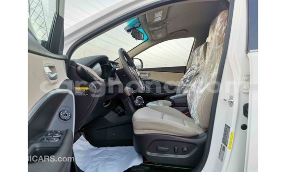 Sayi Imported Hyundai Santa Fe White Mota in Import - Dubai a Ashanti Sayi Imported Hyundai Santa Fe White Mota in Import - Dubai a Ashanti