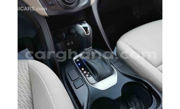 Sayi Imported Hyundai Santa Fe White Mota in Import - Dubai a Ashanti Sayi Imported Hyundai Santa Fe White Mota in Import - Dubai a Ashanti