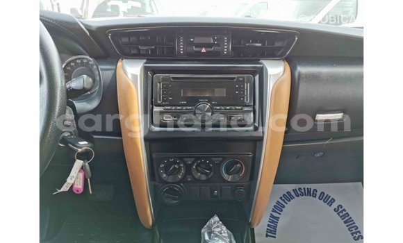 Sayi Imported Toyota Fortuner White Mota in Import - Dubai a Ashanti Sayi Imported Toyota Fortuner White Mota in Import - Dubai a Ashanti