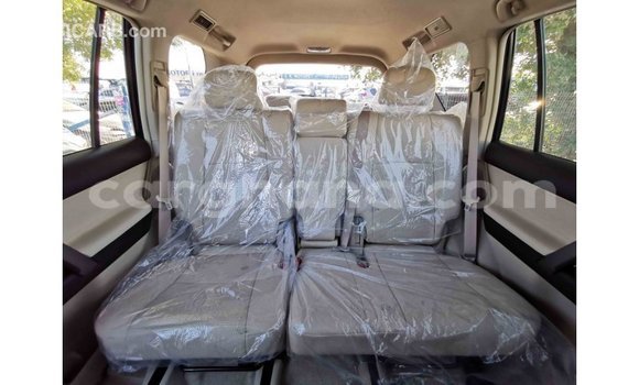 Sayi Imported Toyota Prado White Mota in Import - Dubai a Ashanti Sayi Imported Toyota Prado White Mota in Import - Dubai a Ashanti
