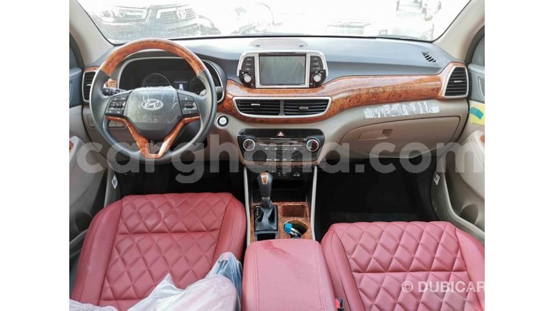 Big with watermark hyundai tucson ashanti import dubai 22102