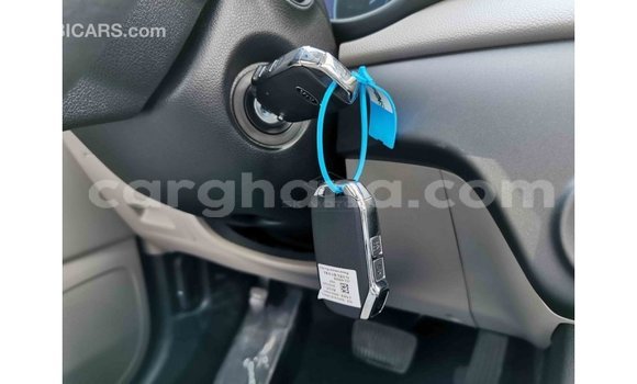 Buy Import Kia Sportage White Car in Import - Dubai in Ashanti Buy Import Kia Sportage White Car in Import - Dubai in Ashanti