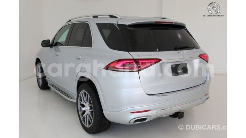 Big with watermark mercedes benz gle ashanti import dubai 22130