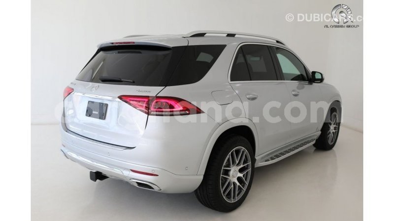 Big with watermark mercedes benz gle ashanti import dubai 22130