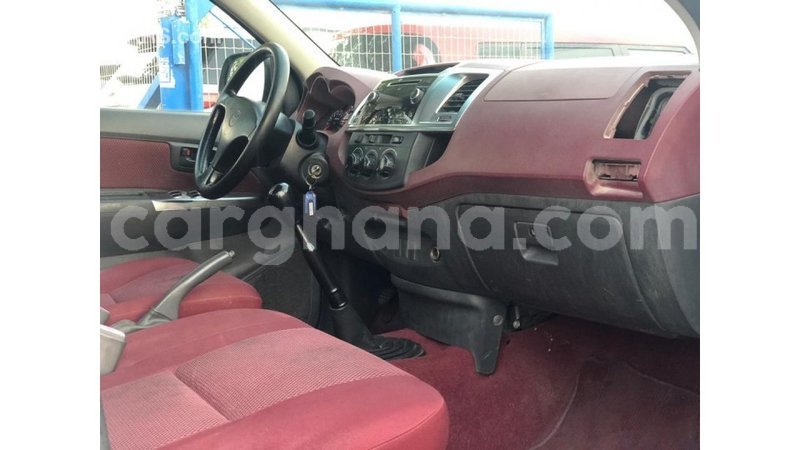 Big with watermark toyota hilux ashanti import dubai 22135