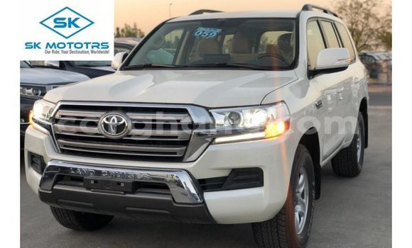 Buy Import Toyota Land Cruiser White Car in Import - Dubai in Ashanti Buy Import Toyota Land Cruiser White Car in Import - Dubai in Ashanti