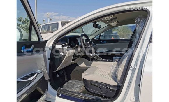 Buy Import Kia Optima White Car in Import - Dubai in Ashanti Buy Import Kia Optima White Car in Import - Dubai in Ashanti