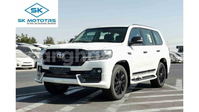 Big with watermark toyota land cruiser ashanti import dubai 22152